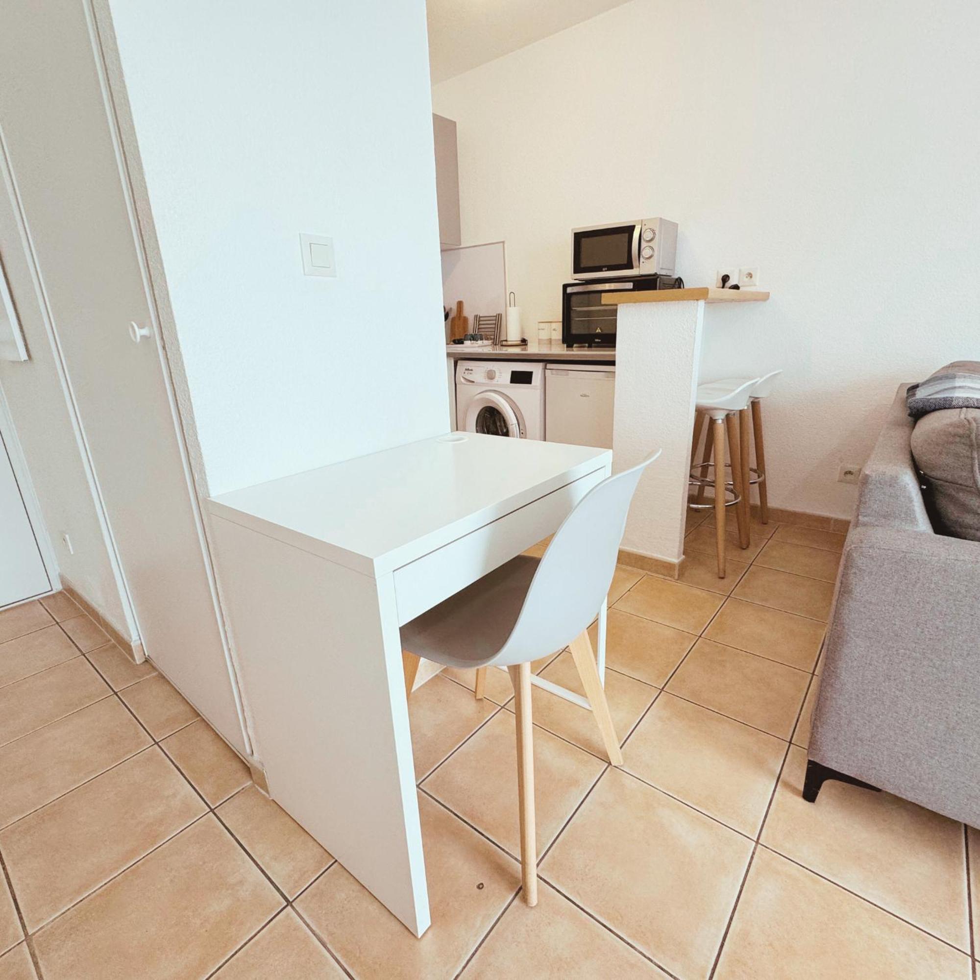 Appartement Résidence Privé avec PARKING WIFI CLIM PISCINE Avignon Extérieur photo